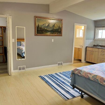 Whole Suite To Yourself At Coquitlam Centre! Port Coquitlam Esterno foto