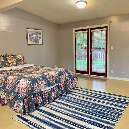 Whole Suite To Yourself At Coquitlam Centre! Port Coquitlam Esterno foto