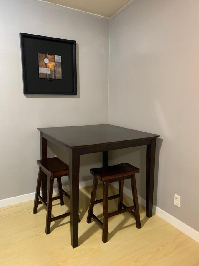 Whole Suite To Yourself At Coquitlam Centre! Port Coquitlam Esterno foto