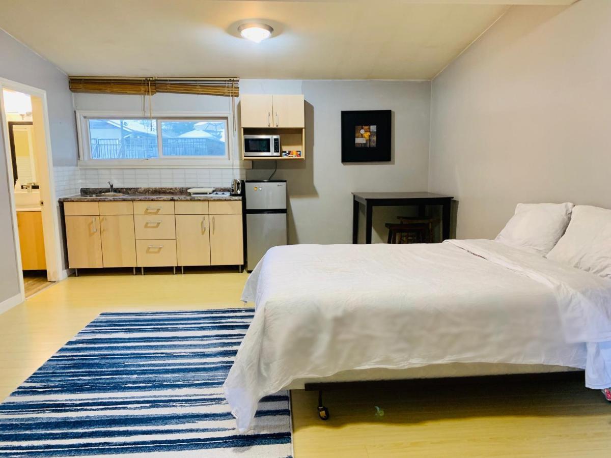 Whole Suite To Yourself At Coquitlam Centre! Port Coquitlam Esterno foto